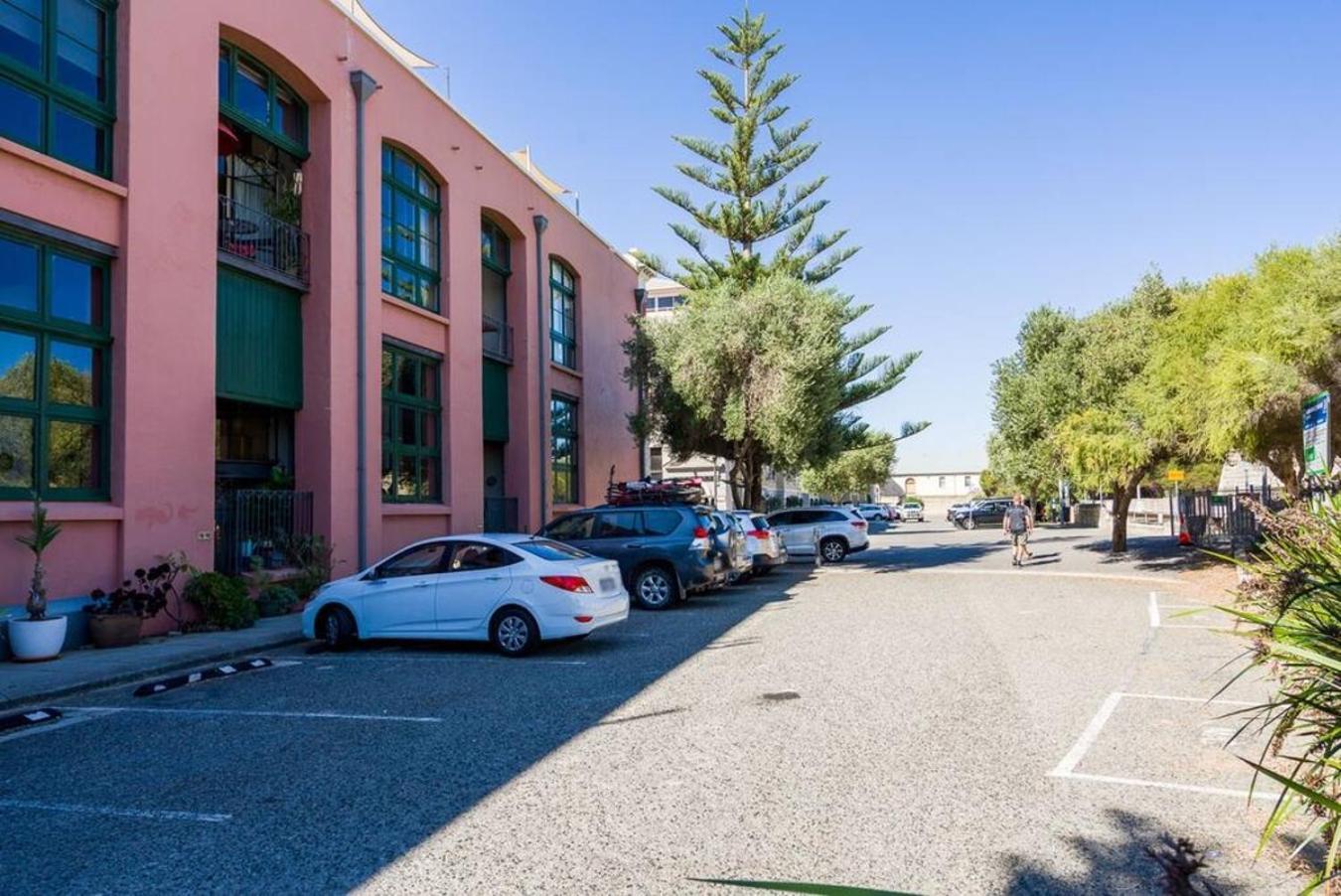West End Warehouse Historical Opposite Beach Fremantle Buitenkant foto